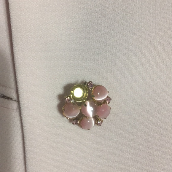 Suits - Picture 4 of 8